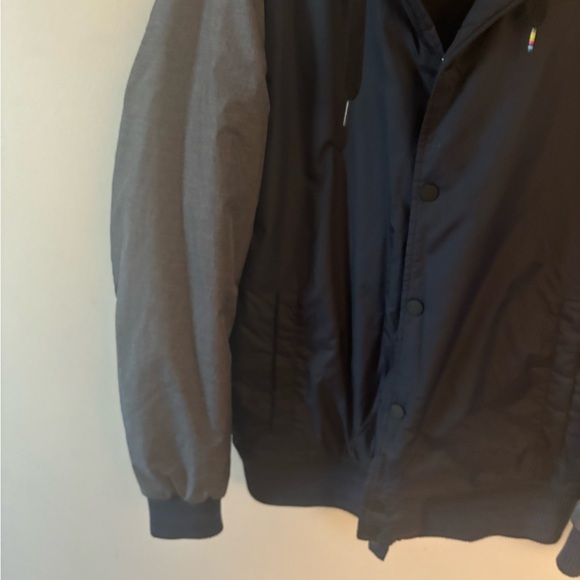 Men’s Hurley jacket - Picture 3 of 5